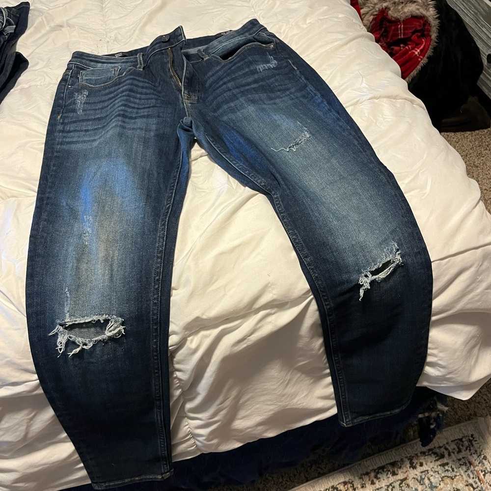 Vigoss Blue Relaxed Jeans with Natural Distressing